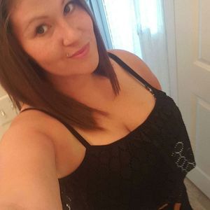 Meet your Posher, Pauline