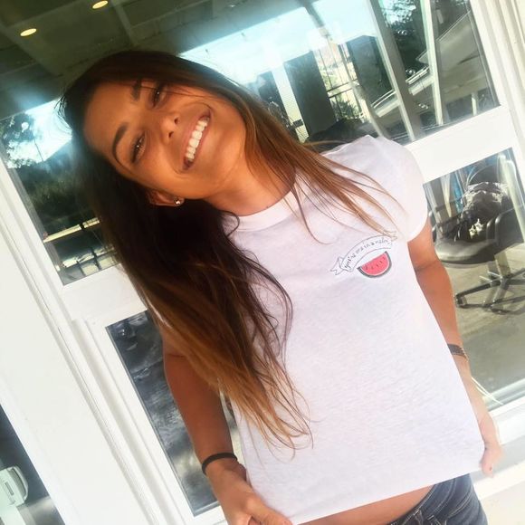 Meet your Posher, Kiana - Picture 1 of 1