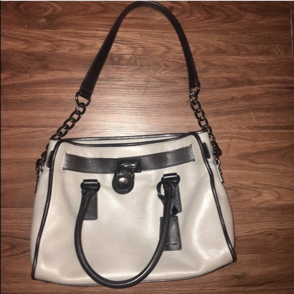 Adorable Michael Kors bag!