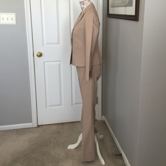 SOLD locally Ann Taylor Pant Suit - separates too! - Picture 3 of 4