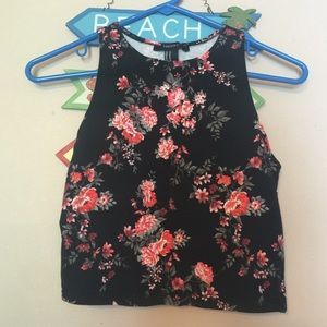 Cute floral crop top never worn!