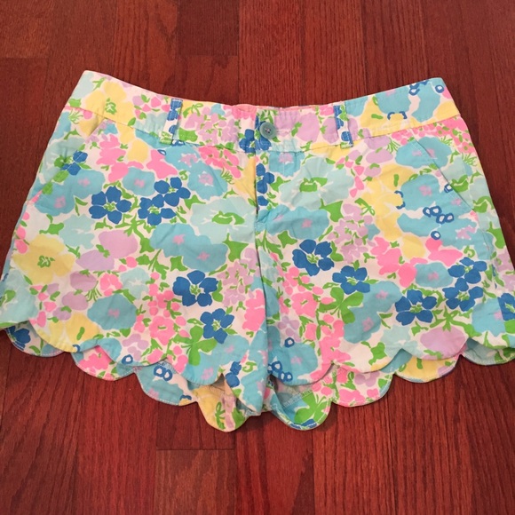 Lilly Pulitzer buttercup shorts