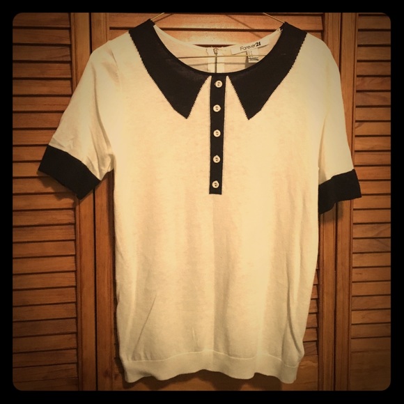 Black and Cream Colored Sweater Top - Picture 1 of 2