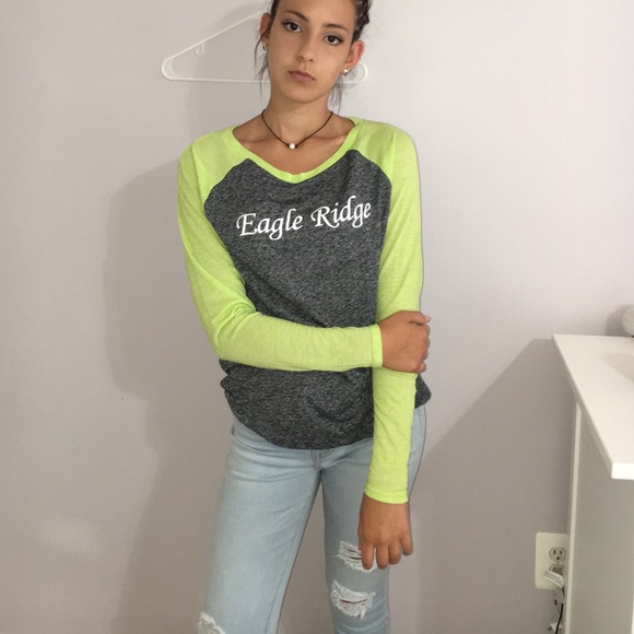 School spirt tee