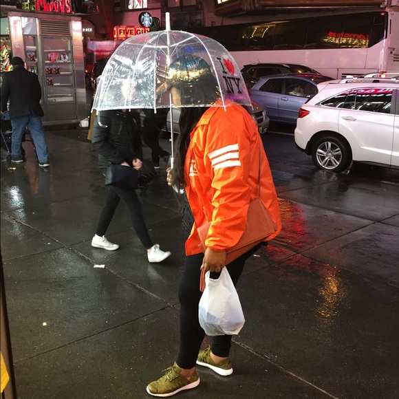 Meet your Posher, Alexis - Picture 3 of 4