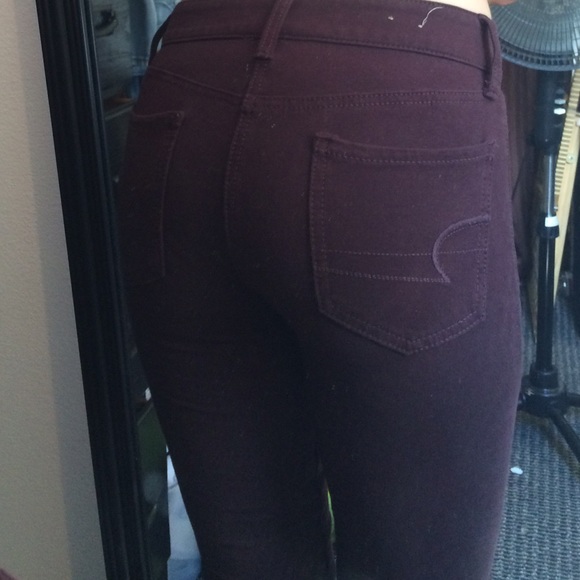 Size 0 Maroon AE super stretch pants