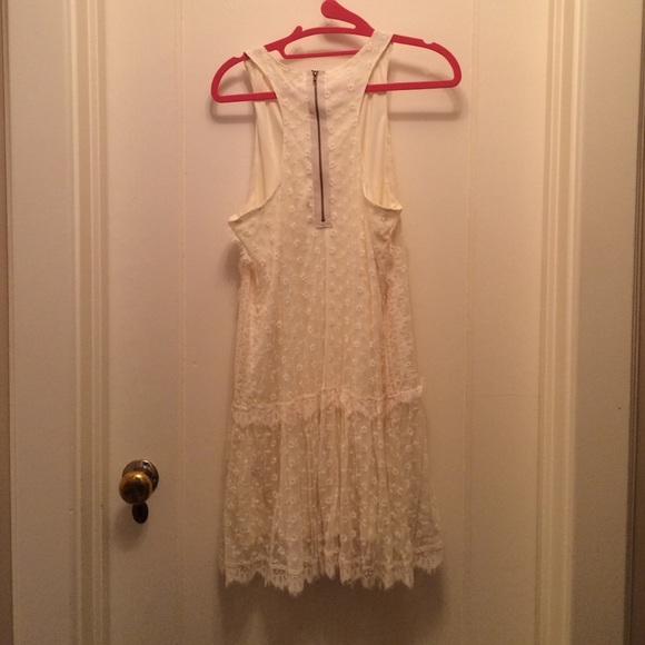 Dress - Picture 4 of 4