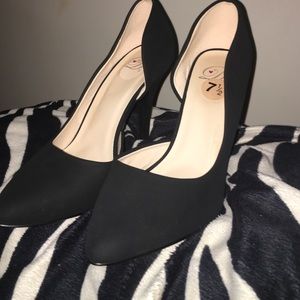 Suede black heels