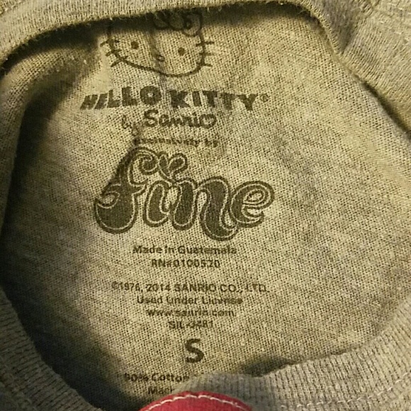 Hello Kitty Tee - Picture 3 of 4