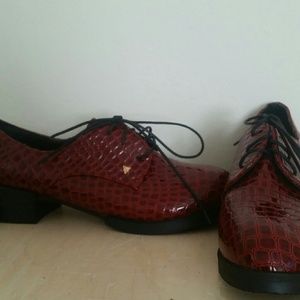 Faux snakeskin red oxfords