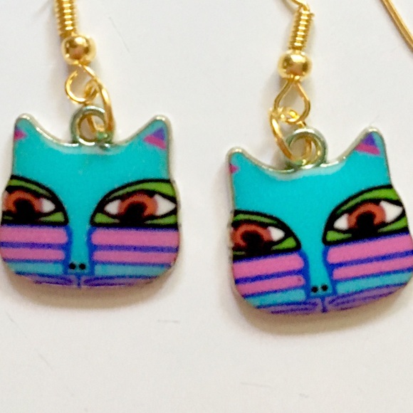 😻CRAZY CAT LADY EARRINGS😻 - Picture 1 of 4