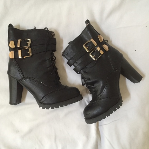 Brand new black boots - Picture 1 of 4