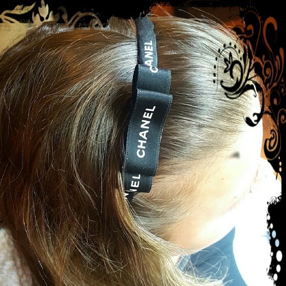 Chanel hard headband with a bow
