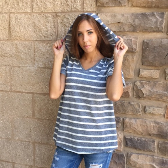 Blue Willow Hoodie Tee - Picture 2 of 3