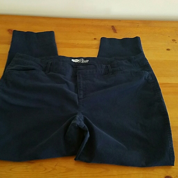 Old Navy Pixie cut pants