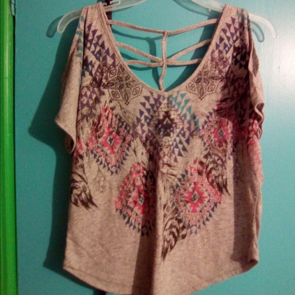 Triangle print shirt