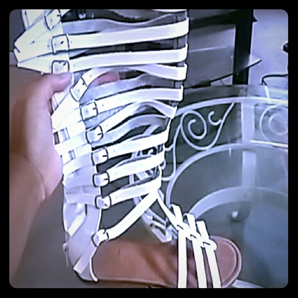 Gorgeous gladiator sandals (WHITE/WIDE CALF)