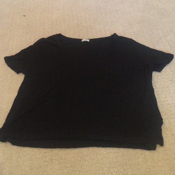 Black boxy tee
