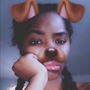 Meet your Posher, Christy