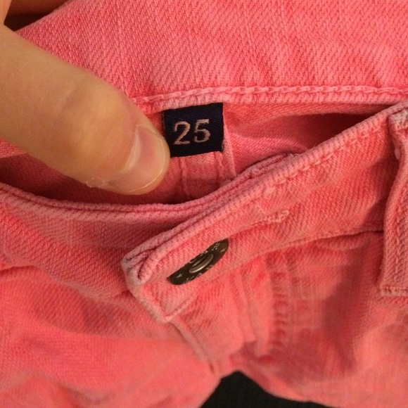 LF Carmar bright pink high waisted jean shorts - Picture 3 of 4