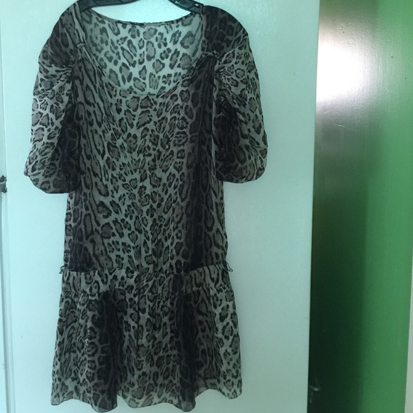 Dress - Picture 3 of 4