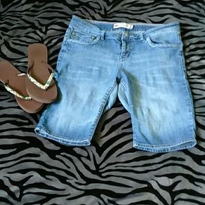 Levis Bermuda Shorts