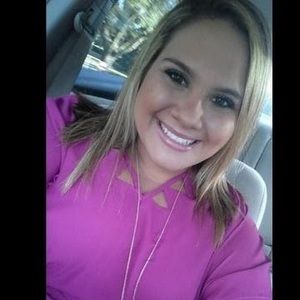 Meet your Posher, Danielle