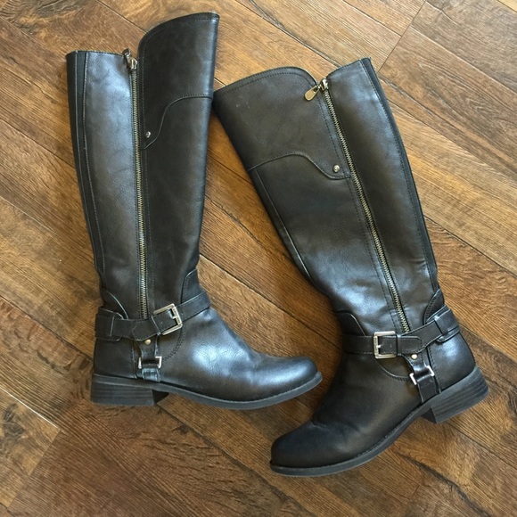 Guess size 9 black boots