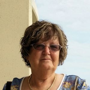 Meet your Posher, Carolyn