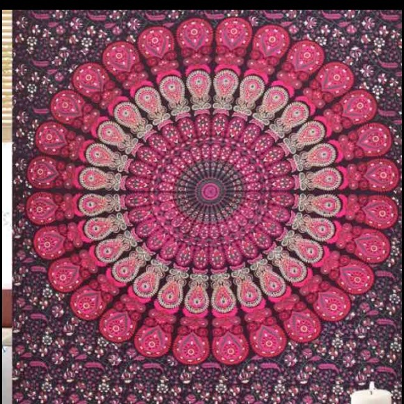 PEACOCK FEATHER TAPESTRY