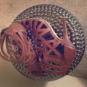 💎MOVING SALEHeart Soul Heels