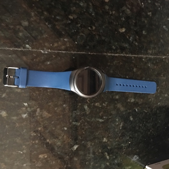 Samsung Gear S2 Watch - Picture 2 of 4