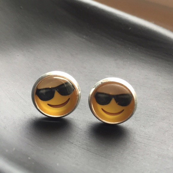 Cute Jewelry - Emoji Fun Face Sun Shades Stud Earrings New