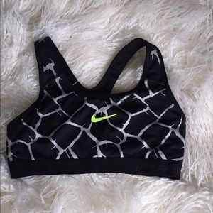 Nike Pro Sports Bra