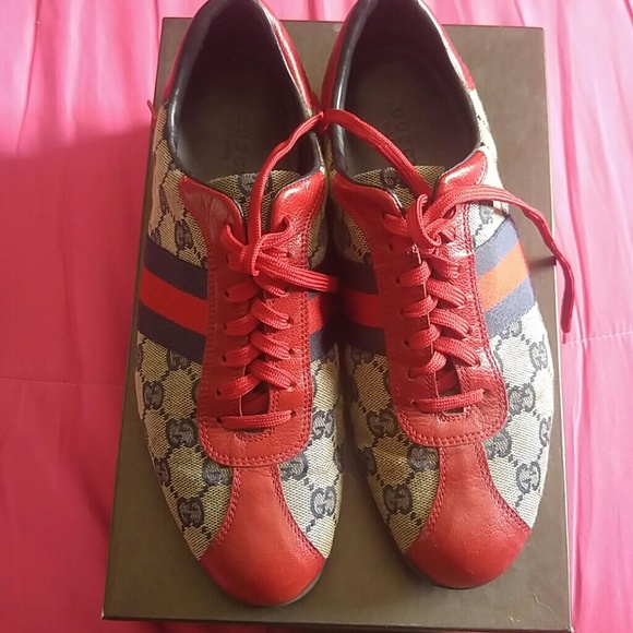 Gucci tennis shoes