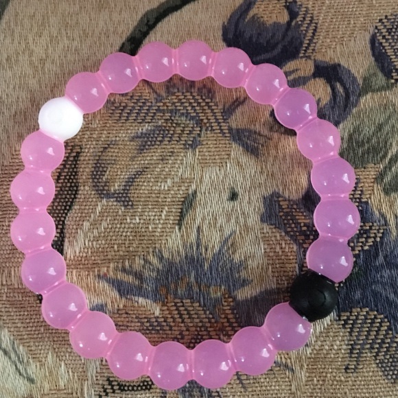 Breast cancer Lokai bracelet