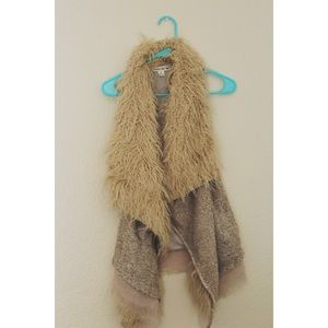 Fur Vest WITH SECRET POCKETS! ❤️