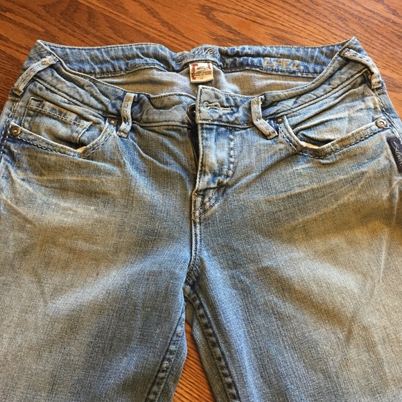 Silver Jeans - Picture 2 of 3