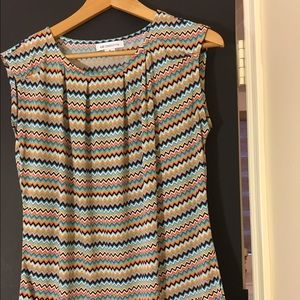 Modern Liz Claiborne shirt with zig zag design