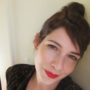 Meet your Posher, Leah