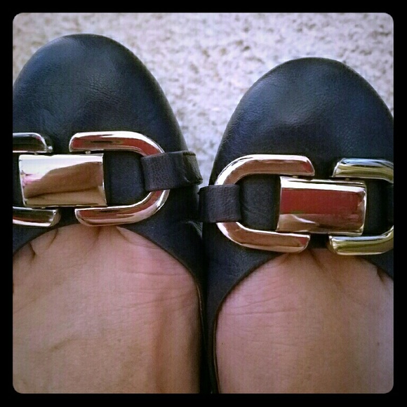 BLUE LEATHER FLATS size 9 but fits 8.5