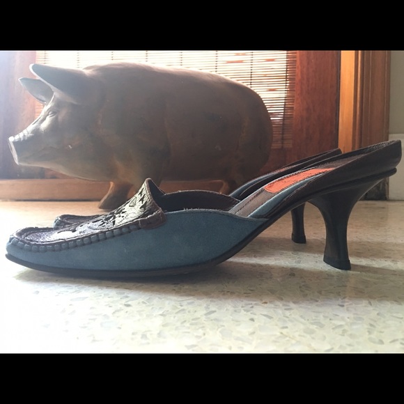 Never Worn Closet Find! Mules made in Italy!