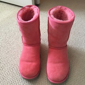 AUTHENTIC Barely Worn Pink Uggs