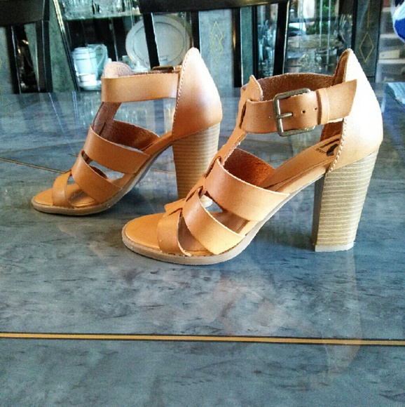 Report brand gladiator sandals heels - Picture 2 of 4