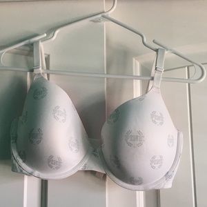 PINK t-shirt lightly lined bra 34 DD