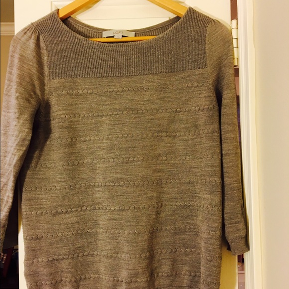 Gray sweater