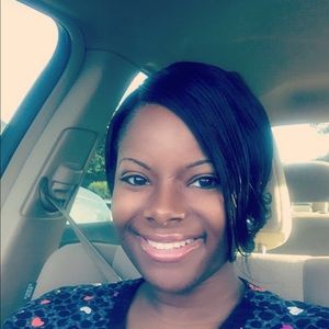 Meet your Posher, Alisha