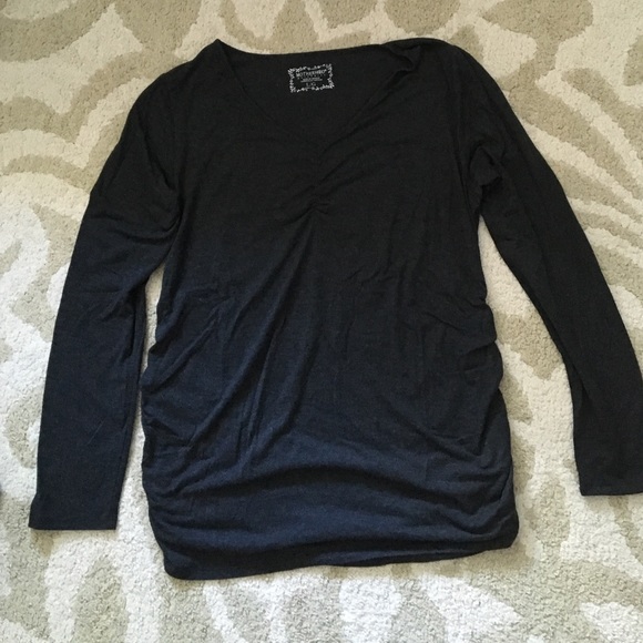 ✨✨NWOT✨✨Maternity long sleeve shirt