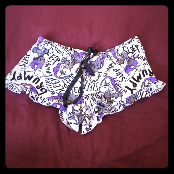 Grumpy sleep shorts