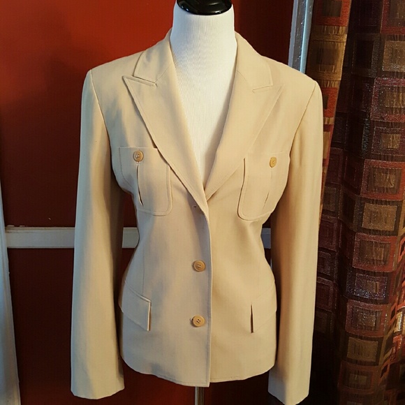 Emanuel Ungargo Cream Blazer
